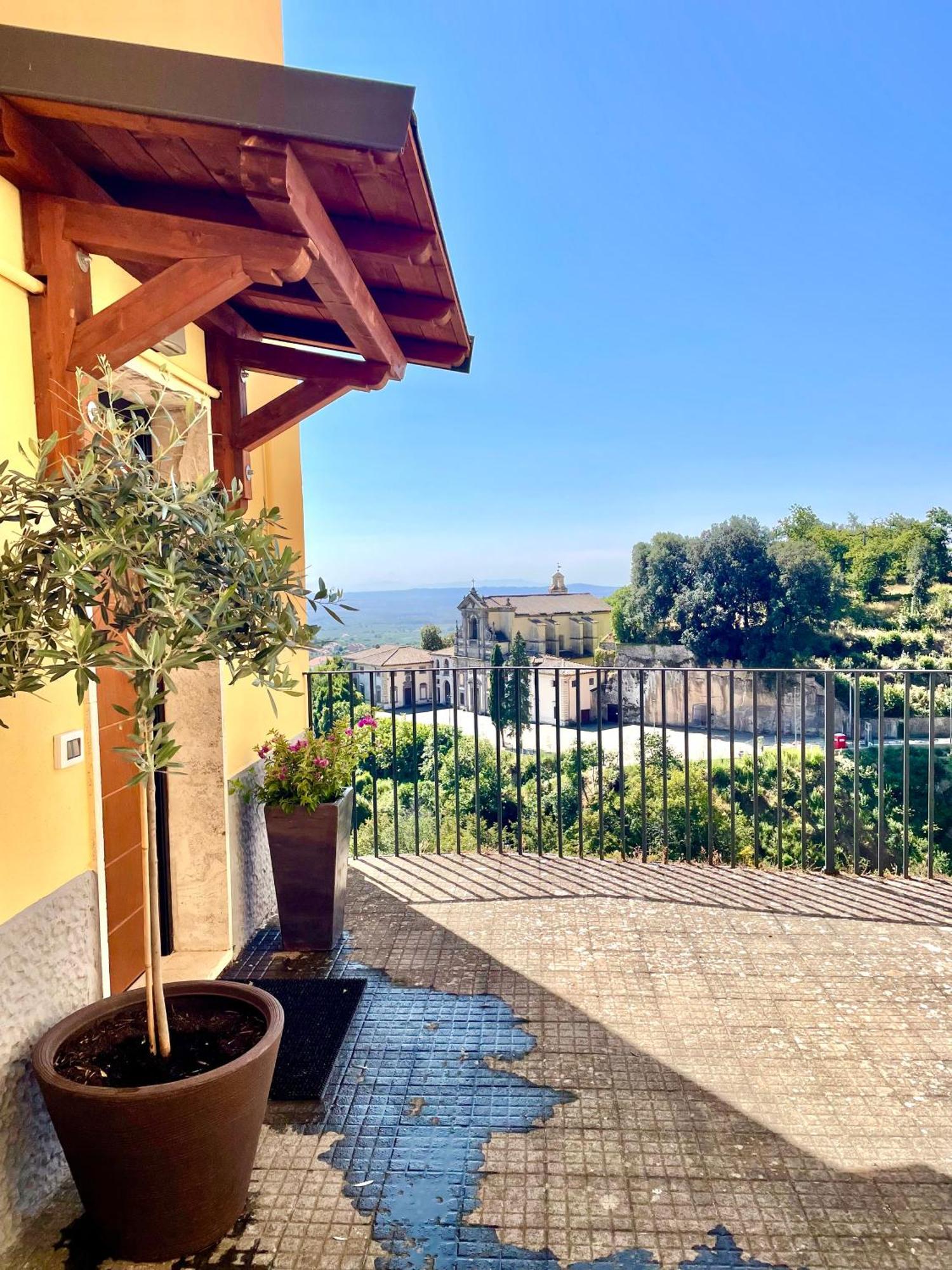 Casa Checca Appartamenti Per Vacanze Caprarola Εξωτερικό φωτογραφία